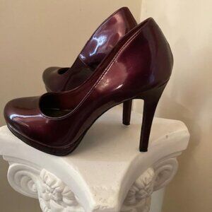 Fiona patent leather burgundy pumps, Size 7, 4 1/2-inch heels
